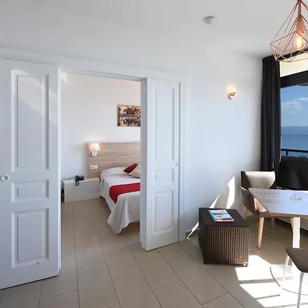 Aparthotel Les Calanques 3*