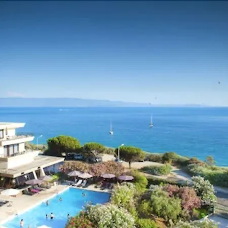 Les Calanques Aparthotel 3*