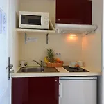 Les Calanques מלון דירות