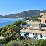 מלון דירות Les Calanques 3*