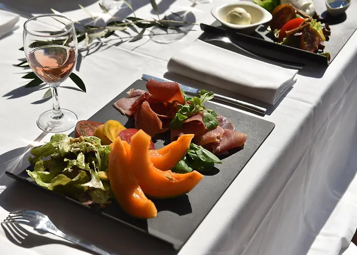 Aparthotel Les Calanques Ajaccio (Corsica)