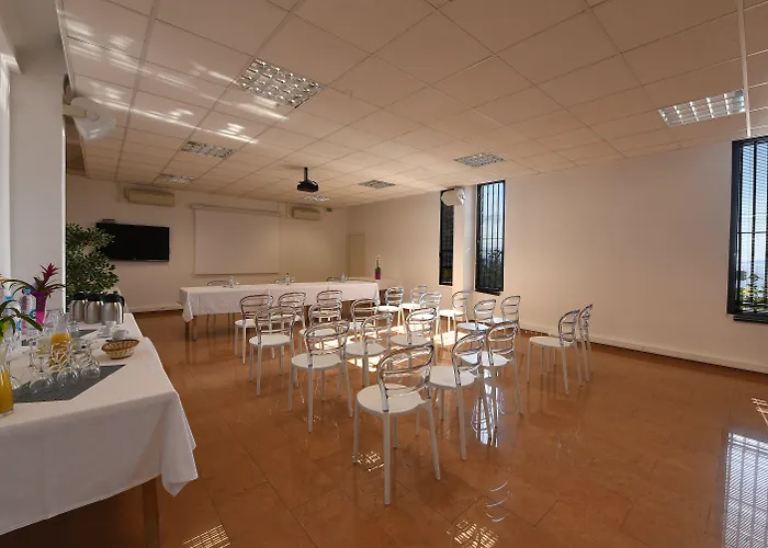 Aparthotel Les Calanques 3*