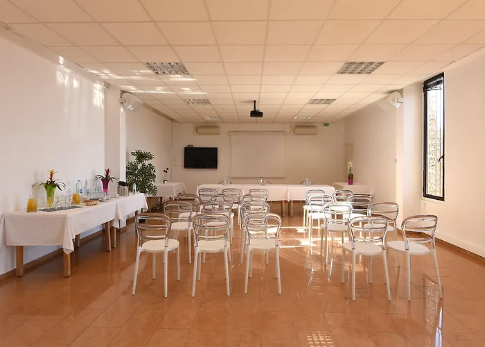 Les Calanques Aparthotel