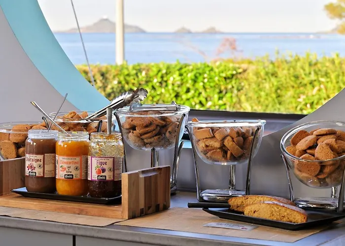 Les Calanques 3* Ajaccio (Corsica)