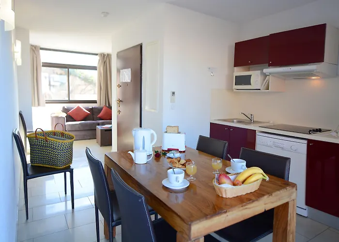 Aparthotel Les Calanques 3*