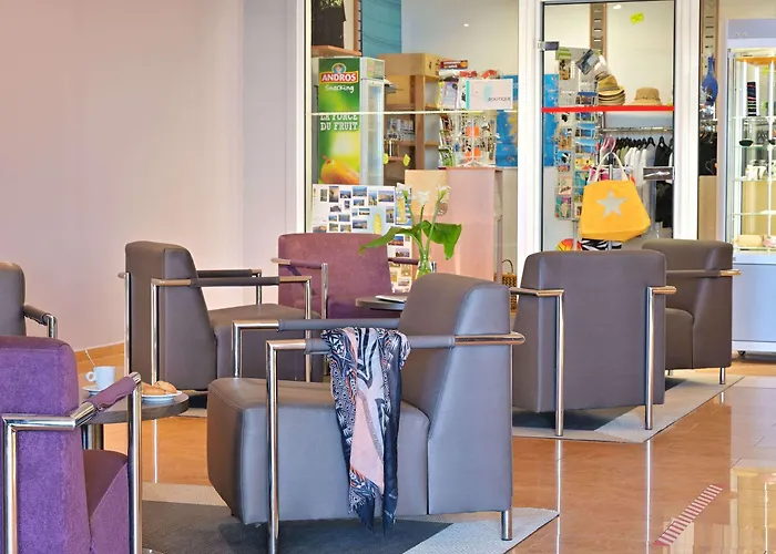 Les Calanques Aparthotel 3*